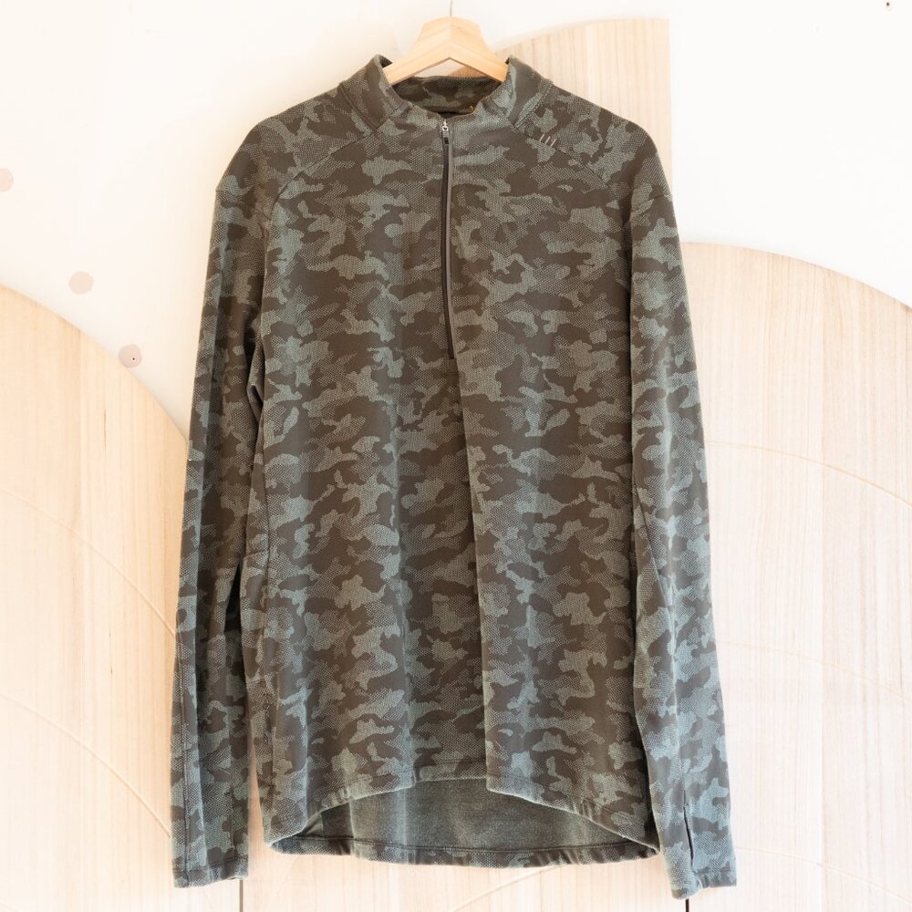 Lululemon | Camo Quarter Zip Pull Over